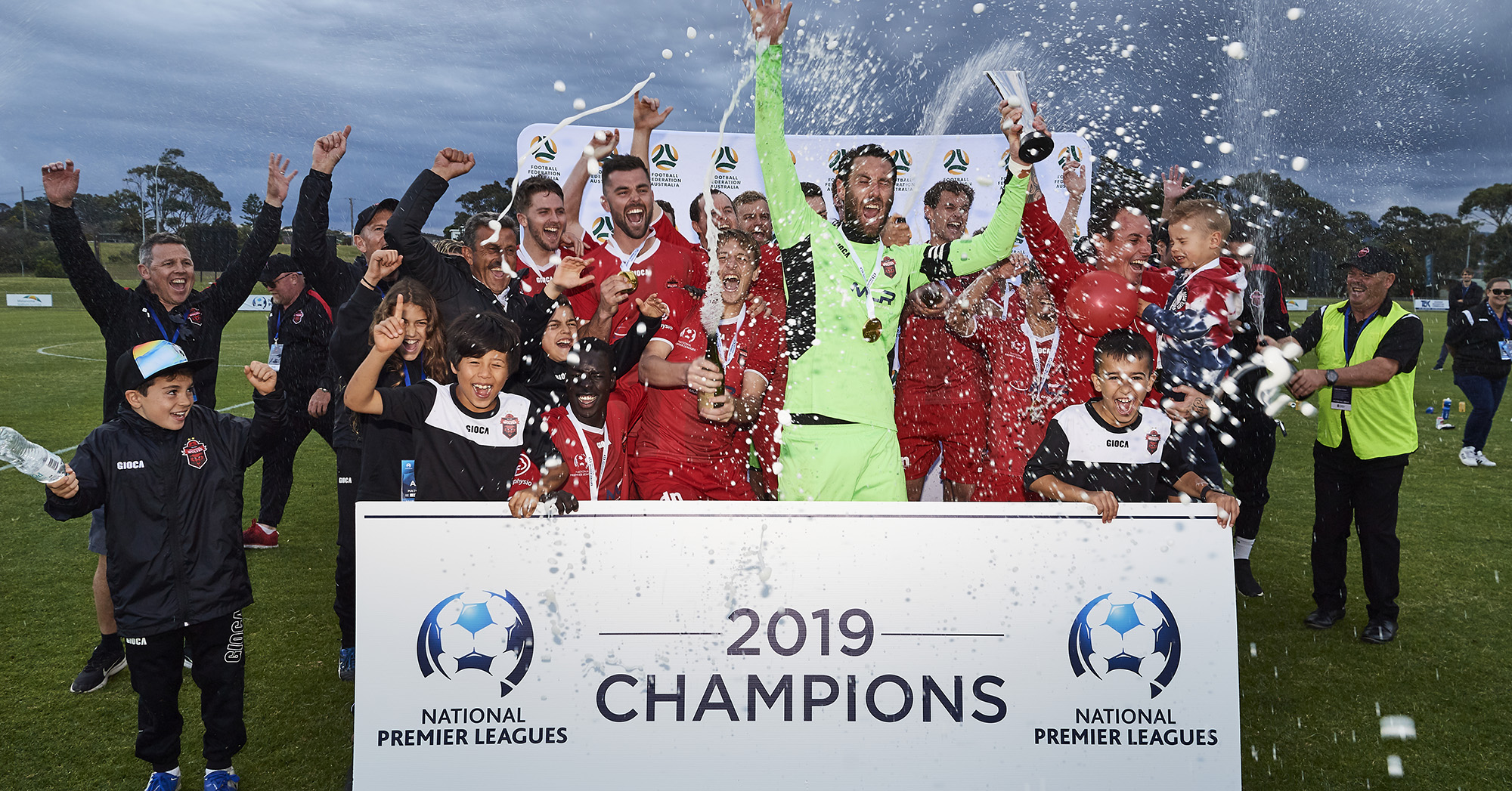 Wollongong Wolves Crowned National Premier Leagues Npl 19 Champions Myfootball Wollongong Wolves Crowned National Premier Leagues Npl 19 Champions Myfootball
