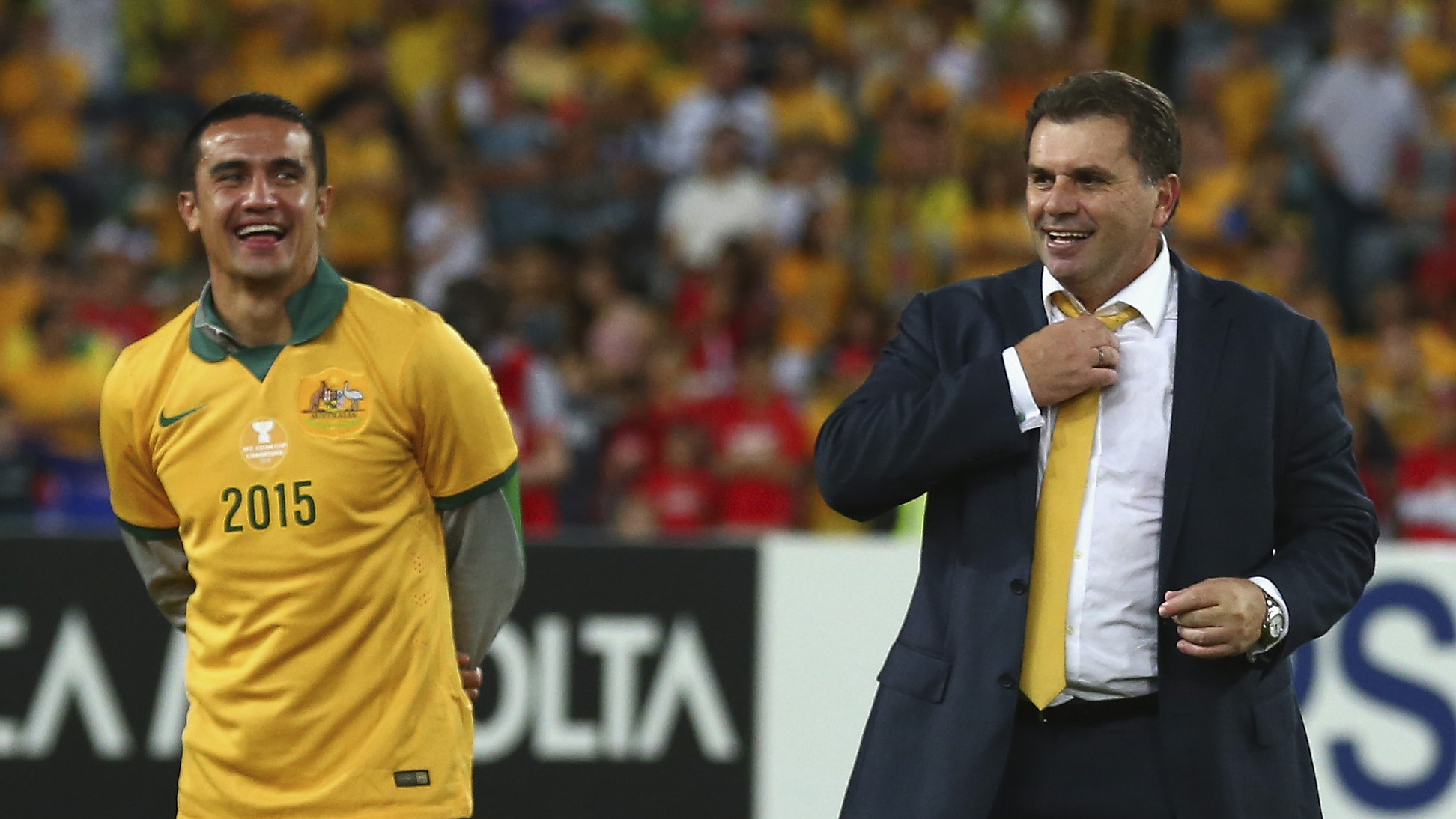 Ange Postecoglou shares a moment with Tim Cahill after winning the 2015 AFC Asian Cup