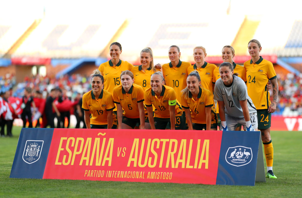Australia players pose for a photo for a team photo prior to the Women's International Friendly match between Spain and Australia at Estadio Nuevo Colombino on June 25, 2022 in Huelva, Spain. (Photo by Fran Santiago/Getty Images)