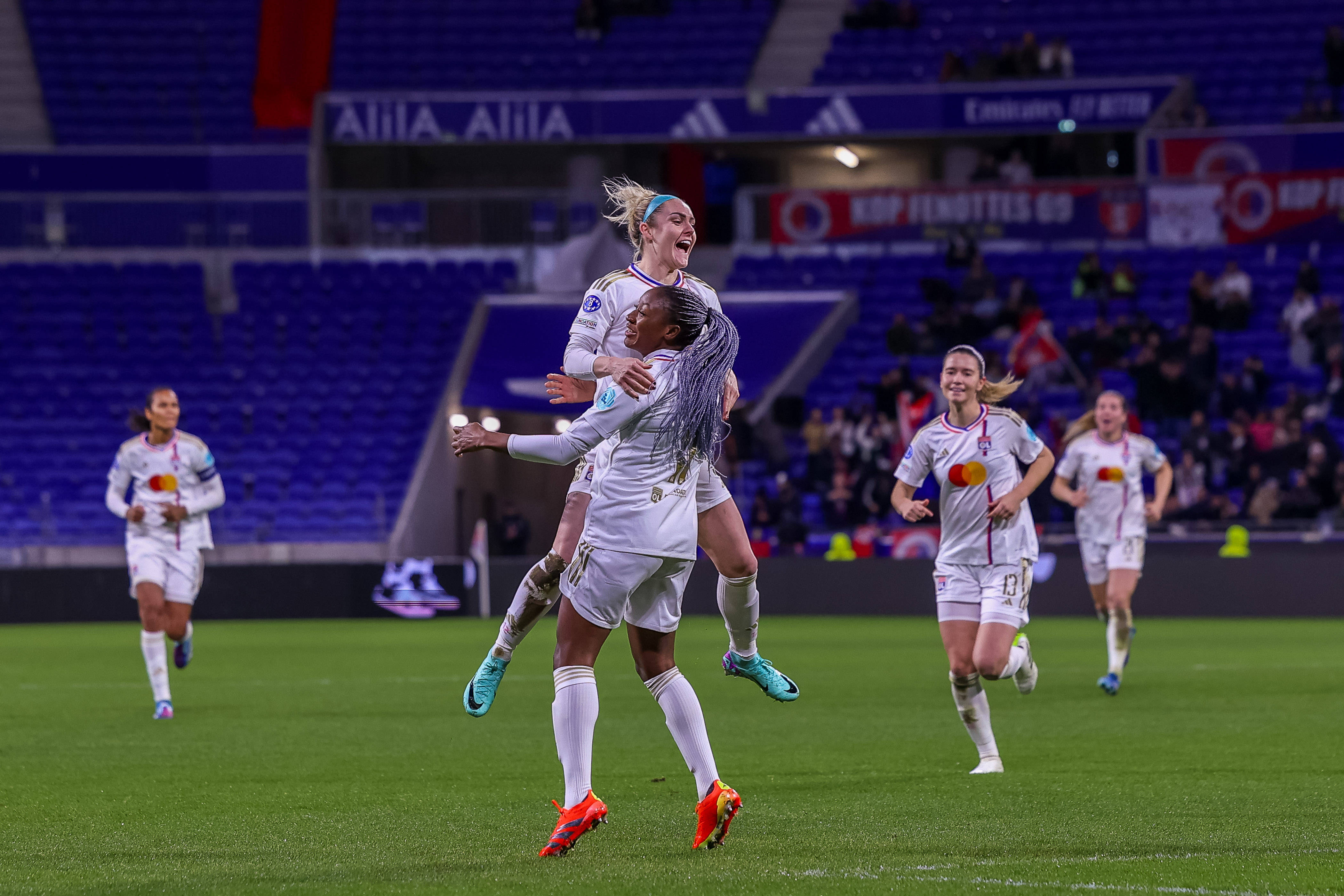 Kadidiatou Diani (11) from OL celebrating her goal with Ellie Carpenter (12) from OL during the UEFA Women s Champions League game between Olympique Lyonnais and SK Brann at Groupama Stadium in DÃ cines-Charpieu, France. (Pauline FIGUET / SPP)
