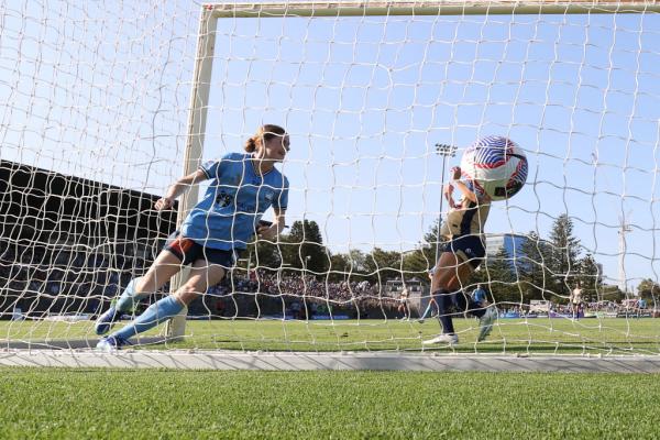NEWCASTLE, AUSTRALIA - DECEMBER 10: Cortnee Vine of Sydney FC scores a goal during the A-League Women round seven match between Newcastle Jets and Sydney FC at No. 2 Sports Ground, on December 10, 2023, in Newcastle, Australia. (Photo by Scott Gardiner/Getty Images)